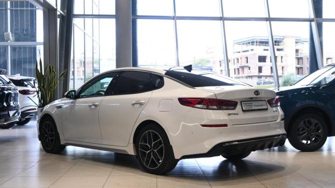 Kia Optima IV Рестайлинг с пробегом 2018 года, цена 1 850 000 рублей, 136643 км, седан, Автокод Объявления