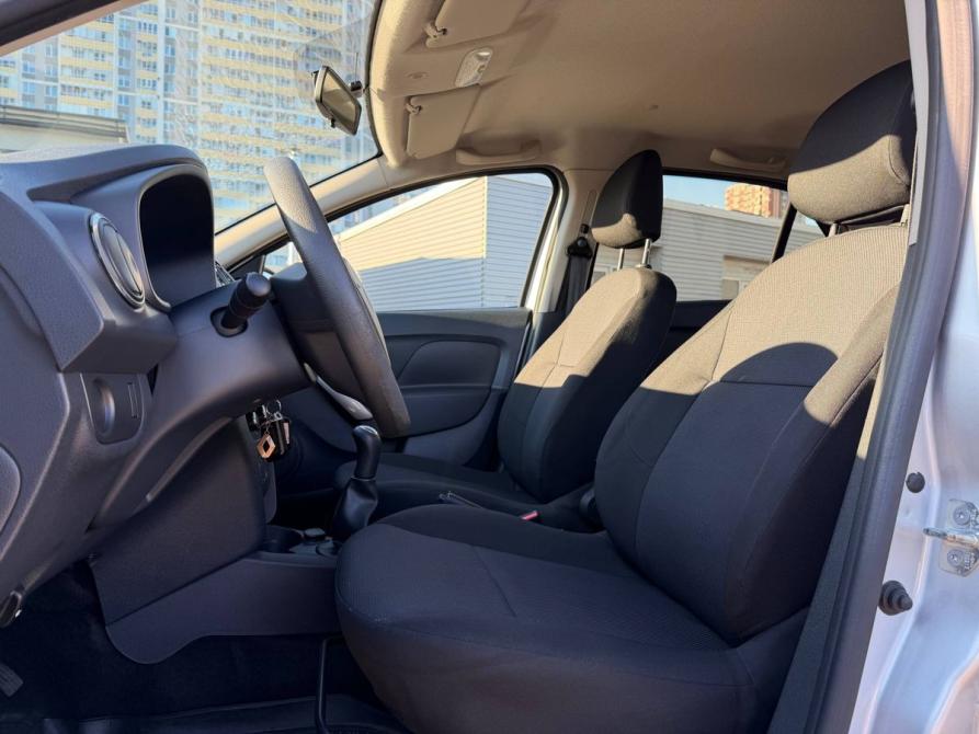 Renault Logan II Санкт-Петербург  - изображение 14