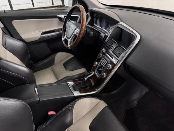Volvo XC60 I Рестайлинг с пробегом 2015 года, цена 2 291 000 рублей, 138000 км, внедорожник, Автокод Объявления