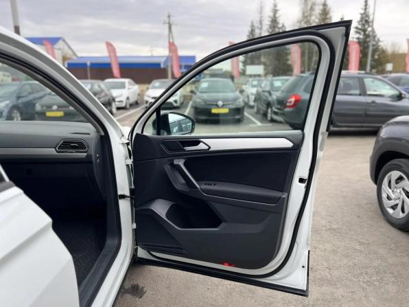 Volkswagen Tiguan II с пробегом 2019 года, цена 2 650 000 рублей, 41695 км, внедорожник, Автокод Объявления