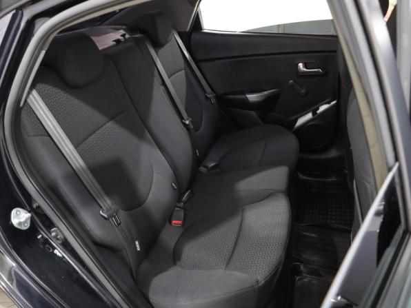 Kia Rio III Рестайлинг с пробегом 2016 года, цена 1 015 000 рублей, 94443 км, седан, Автокод Объявления