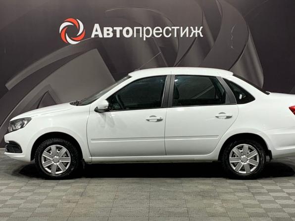Lada (ВАЗ) Granta I Рестайлинг с пробегом 2022 года, цена 645 000 рублей, 74000 км, седан, Автокод Объявления