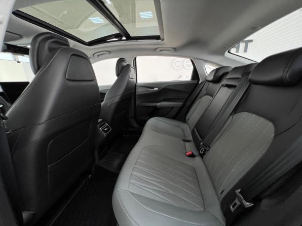 Changan Lamore с пробегом 2024 года, цена 2 000 000 рублей, 11037 км, седан, Автокод Объявления