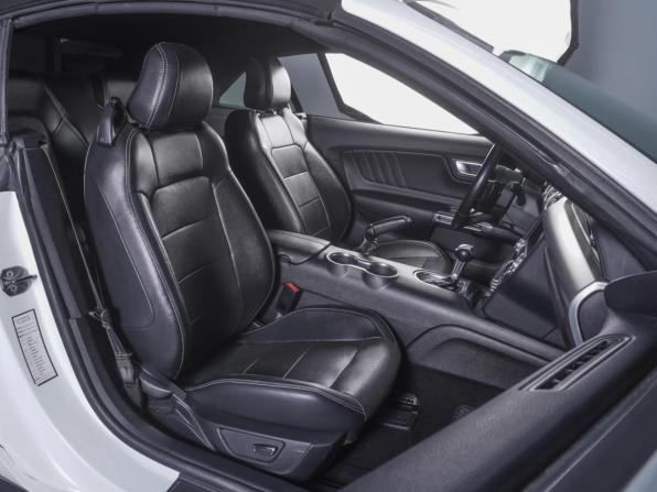 Ford Mustang VI Рестайлинг с пробегом 2019 года, цена 4 450 000 рублей, 80787 км, кабриолет, Автокод Объявления