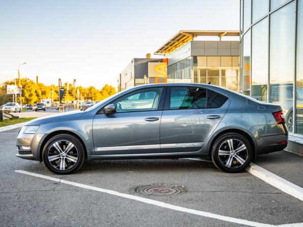 Skoda Octavia III (A7) Рестайлинг с пробегом 2019 года, цена 2 048 000 рублей, 95446 км, лифтбек, Автокод Объявления