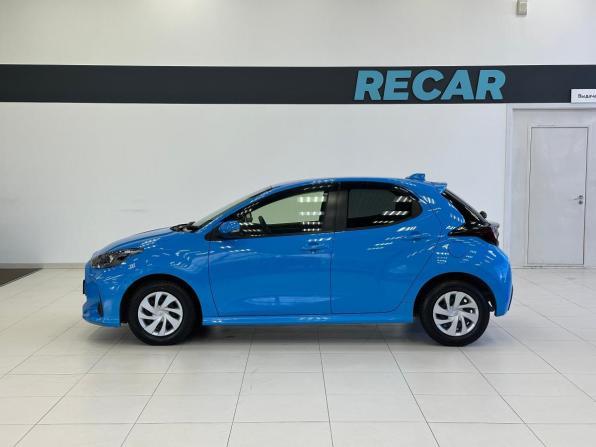 Toyota Yaris IV с пробегом 2020 года, цена 1 375 000 рублей, 37710 км, хэтчбек, Автокод Объявления