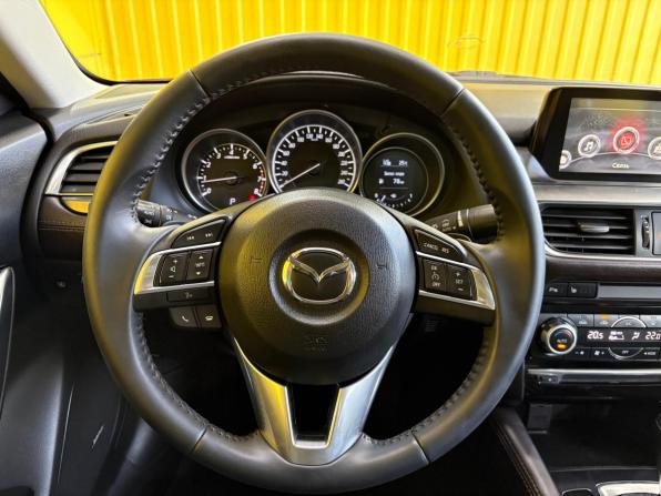 Mazda 6 III (GJ) Рестайлинг с пробегом 2015 года, цена 1 799 000 рублей, 157000 км, седан, Автокод Объявления