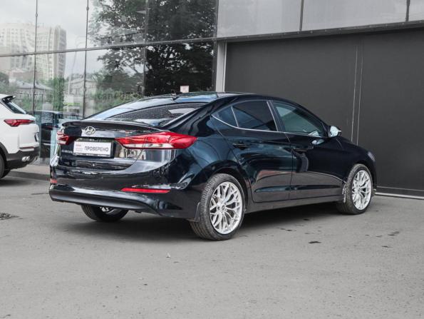 Hyundai Elantra VI (AD) с пробегом 2018 года, цена 1 450 000 рублей, 110000 км, седан, Автокод Объявления