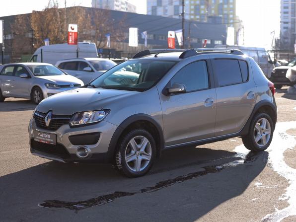 Renault Sandero II с пробегом 2017 года, цена 1 159 000 рублей, 61256 км, хэтчбек, Автокод Объявления