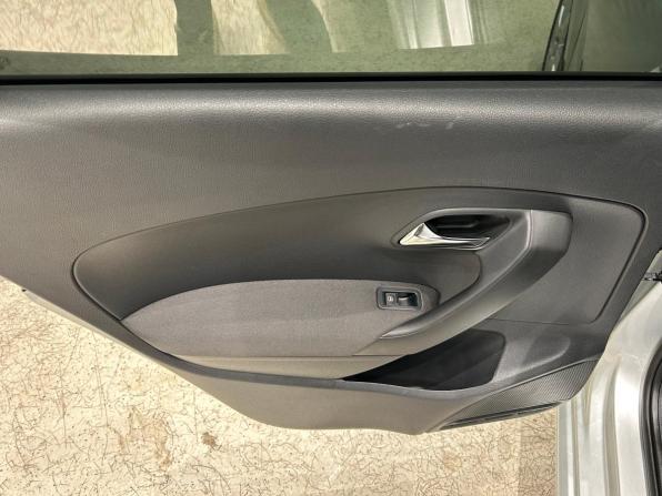 Volkswagen Polo V с пробегом 2013 года, цена 709 000 рублей, 171911 км, седан, Автокод Объявления