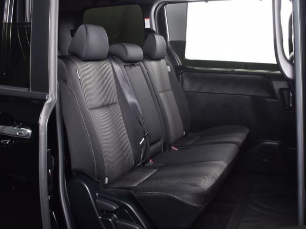 Toyota Voxy III (R80) Рестайлинг с пробегом 2019 года, цена 2 390 995 рублей, 80969 км, минивэн, Автокод Объявления