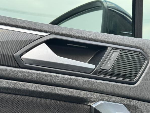 Volkswagen Tiguan II с пробегом 2020 года, цена 2 660 000 рублей, 115870 км, внедорожник, Автокод Объявления