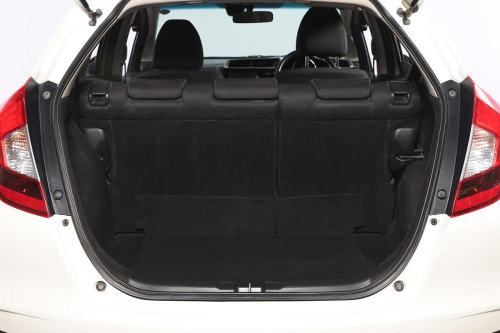 Honda Fit III Рестайлинг Новосибирск  - изображение 18