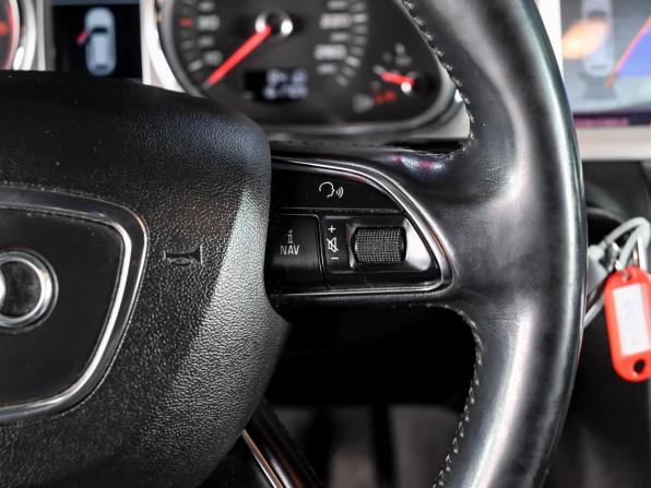 Audi Q7 I (4L) Рестайлинг с пробегом 2015 года, цена 2 300 000 рублей, 161708 км, внедорожник, Автокод Объявления