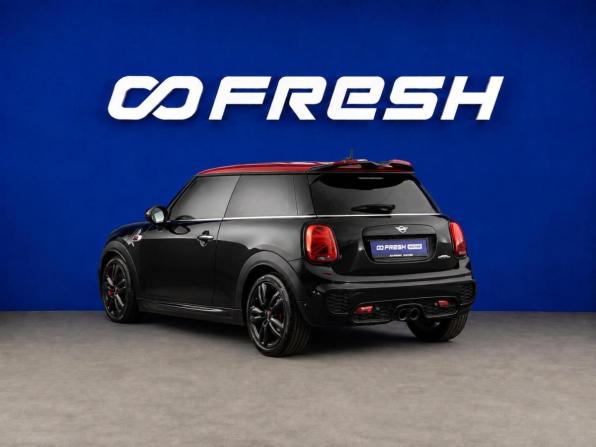 Mini Hatch III (F55/F56) Рестайлинг с пробегом 2019 года, цена 2 498 053 рубля, 125940 км, хэтчбек, Автокод Объявления