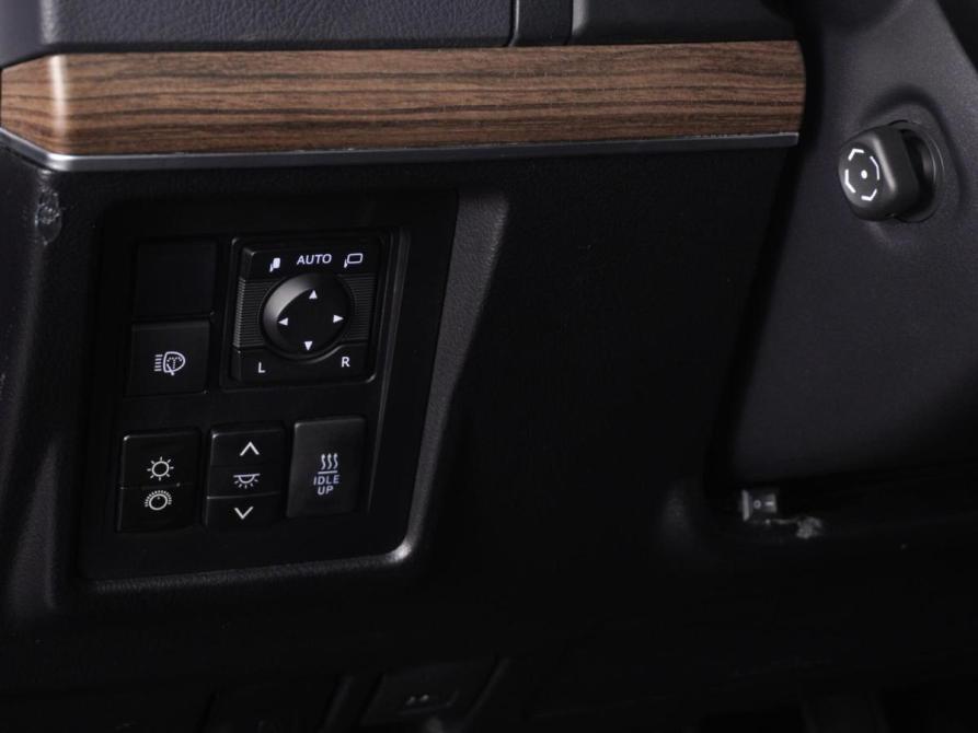 Toyota Land Cruiser Prado 150 Series Рестайлинг 2 Минеральные Воды  - изображение 16