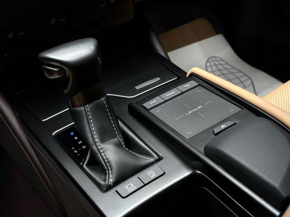 Lexus ES VII с пробегом 2020 года, цена 5 150 000 рублей, 23805 км, седан, Автокод Объявления