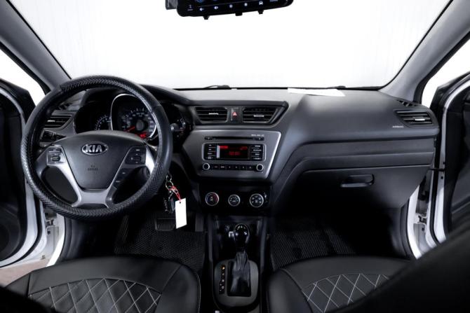 Kia Rio III Рестайлинг с пробегом 2016 года, цена 1 099 000 рублей, 123000 км, седан, Автокод Объявления