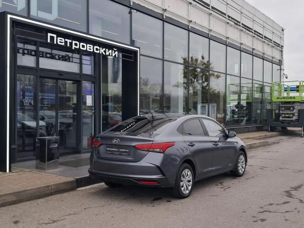 Hyundai Solaris II Рестайлинг с пробегом 2021 года, цена 1 100 000 рублей, 318288 км, седан, Автокод Объявления