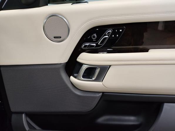 Land Rover Range Rover IV Рестайлинг с пробегом 2018 года, цена 6 300 000 рублей, 128620 км, внедорожник, Автокод Объявления