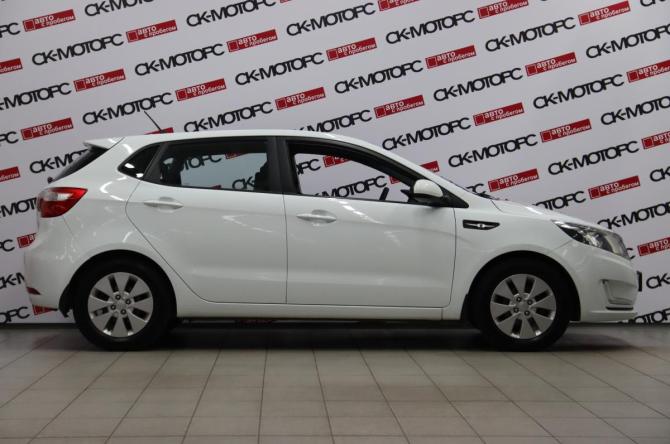 Kia Rio III с пробегом 2013 года, цена 895 170 рублей, 109400 км, хэтчбек, Автокод Объявления