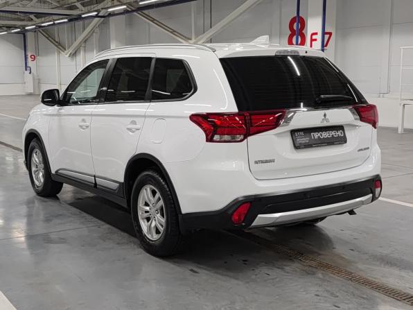 Mitsubishi Outlander III Рестайлинг 2 с пробегом 2018 года, цена 1 750 000 рублей, 180401 км, внедорожник, Автокод Объявления