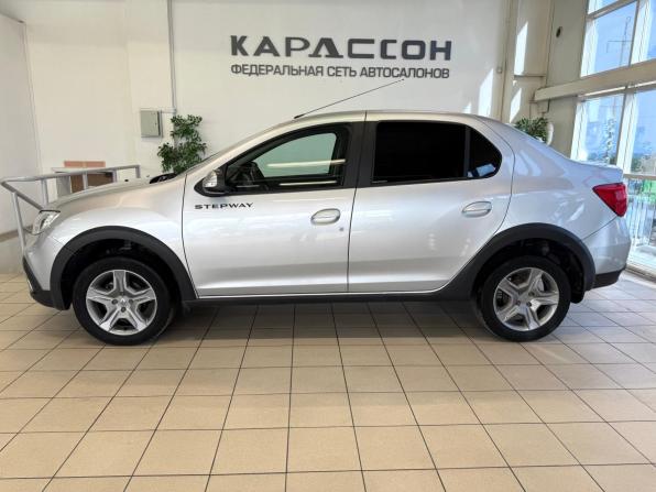 Renault Logan II Рестайлинг с пробегом 2021 года, цена 1 270 000 рублей, 57000 км, седан, Автокод Объявления