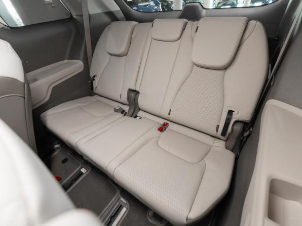 Kia Carnival IV Рестайлинг с пробегом 2024 года, цена 9 100 000 рублей, 50 км, минивэн, Автокод Объявления