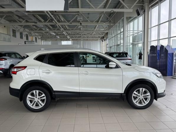 Nissan Qashqai II с пробегом 2017 года, цена 1 635 000 рублей, 85003 км, внедорожник, Автокод Объявления