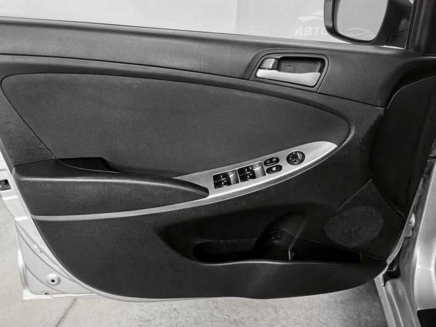 Hyundai Solaris I Рестайлинг Новосибирск  - изображение 16
