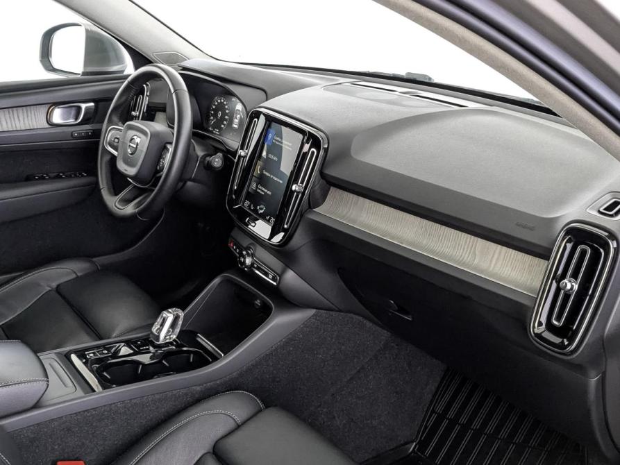 Volvo XC40 I Москва  - изображение 13