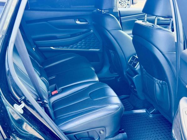 Hyundai Santa Fe IV с пробегом 2018 года, цена 2 877 000 рублей, 130093 км, внедорожник, Автокод Объявления
