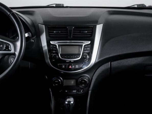 Hyundai Solaris I с пробегом 2012 года, цена 680 000 рублей, 154022 км, седан, Автокод Объявления