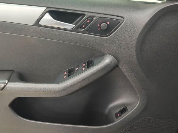 Volkswagen Jetta VI с пробегом 2013 года, цена 1 029 200 рублей, 107940 км, седан, Автокод Объявления