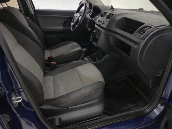 Skoda Fabia II с пробегом 2010 года, цена 250 000 рублей, 272260 км, хэтчбек, Автокод Объявления