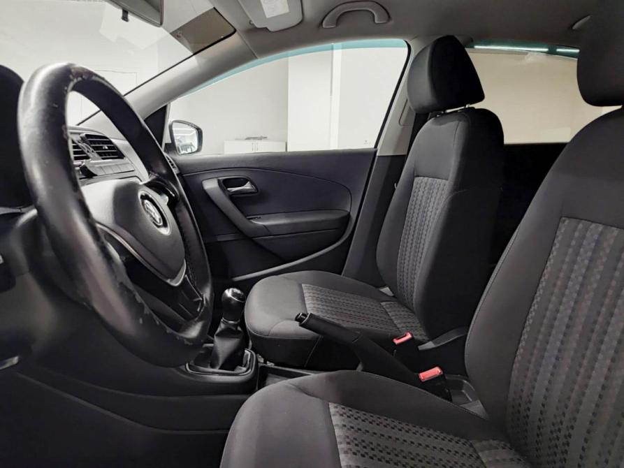 Volkswagen Polo V Рестайлинг Казань  - изображение 20