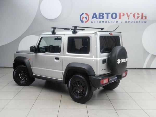 Suzuki Jimny IV с пробегом 2020 года, цена 2 090 000 рублей, 150831 км, внедорожник, Автокод Объявления