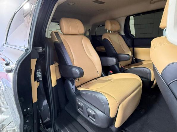 Kia Carnival IV с пробегом 2021 года, цена 4 670 000 рублей, 32422 км, минивэн, Автокод Объявления