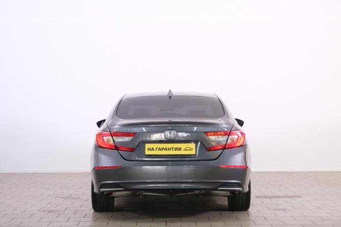Honda Accord X с пробегом 2020 года, цена 2 219 000 рублей, 43000 км, седан, Автокод Объявления