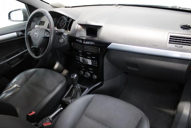 Opel Astra H Рестайлинг с пробегом 2007 года, цена 335 000 рублей, 226917 км, седан, Автокод Объявления