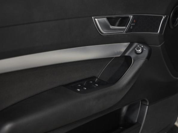 Audi A6 III (C6) Рестайлинг с пробегом 2009 года, цена 869 000 рублей, 285411 км, седан, Автокод Объявления
