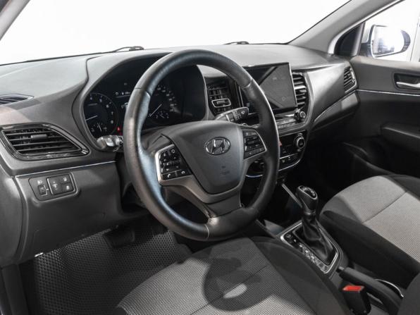 Hyundai Solaris II Рестайлинг с пробегом 2020 года, цена 1 585 000 рублей, 91328 км, седан, Автокод Объявления