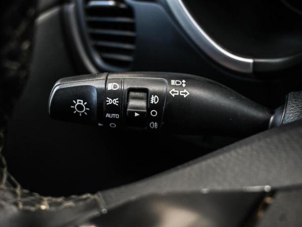 Kia Rio IV Рестайлинг с пробегом 2021 года, цена 1 799 000 рублей, 95200 км, седан, Автокод Объявления