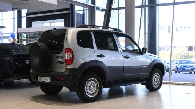 Chevrolet Niva I Рестайлинг с пробегом 2015 года, цена 650 000 рублей, 151529 км, внедорожник, Автокод Объявления