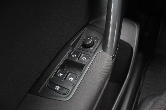 Volkswagen Tiguan II Рестайлинг с пробегом 2021 года, цена 2 745 000 рублей, 92730 км, внедорожник, Автокод Объявления