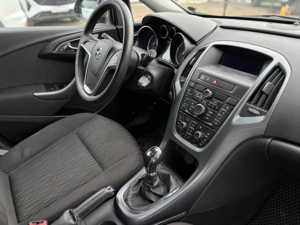 Opel Astra J Рестайлинг с пробегом 2012 года, цена 740 000 рублей, 118801 км, хэтчбек, Автокод Объявления