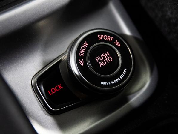 Suzuki Vitara II Рестайлинг с пробегом 2018 года, цена 1 700 000 рублей, 99090 км, внедорожник, Автокод Объявления