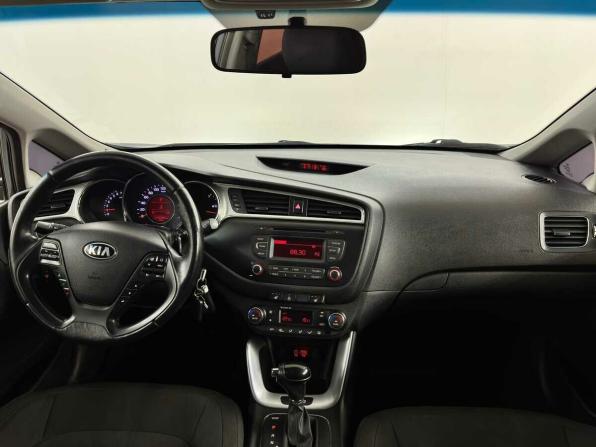 Kia Ceed II Рестайлинг с пробегом 2017 года, цена 1 115 000 рублей, 215594 км, универсал, Автокод Объявления