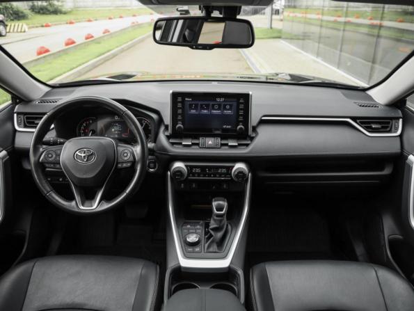 Toyota RAV4 V (XA50) с пробегом 2022 года, цена 3 369 000 рублей, 79470 км, внедорожник, Автокод Объявления
