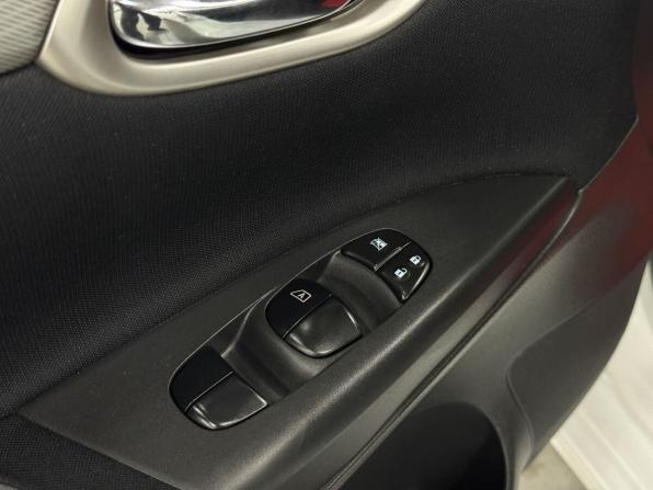 Nissan Sentra VII (B17) с пробегом 2015 года, цена 999 000 рублей, 187000 км, седан, Автокод Объявления